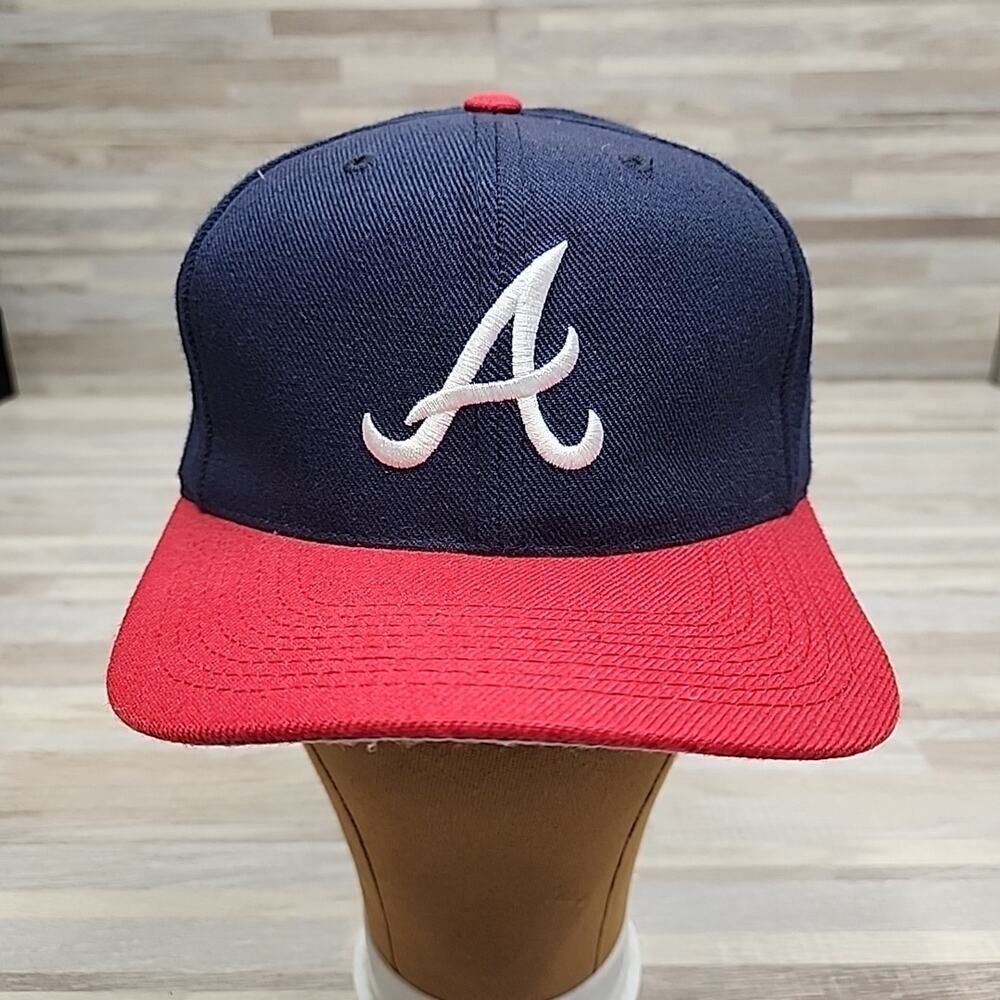 Vintage 1990s ATL Braves Sports Specialties 7 1/8 Acrylic/Wool Hat